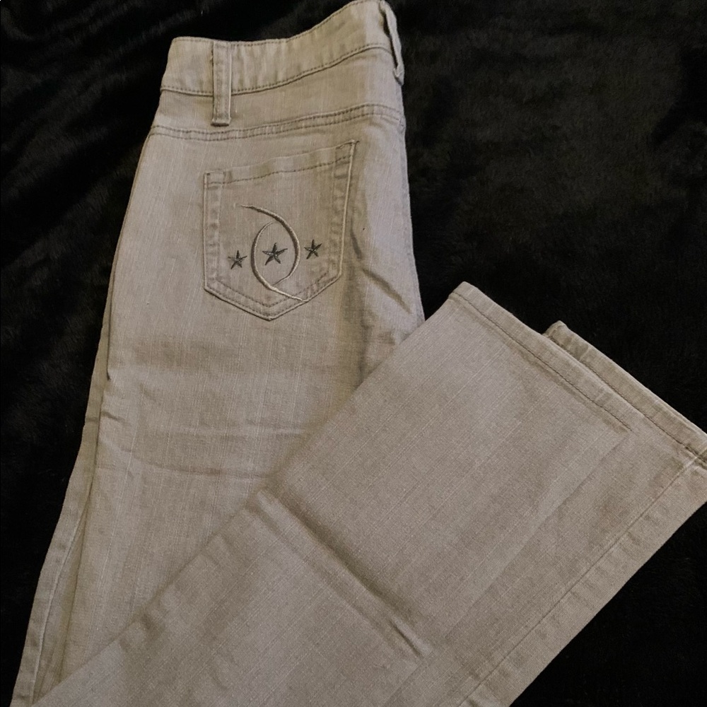 i have too many jeans cleaning closet!